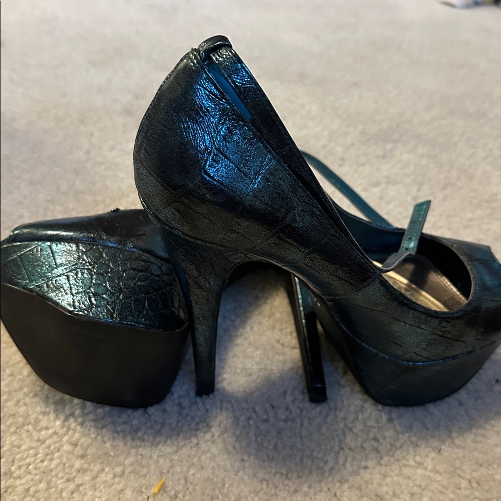 Bakers Teal and Black Platform Heels